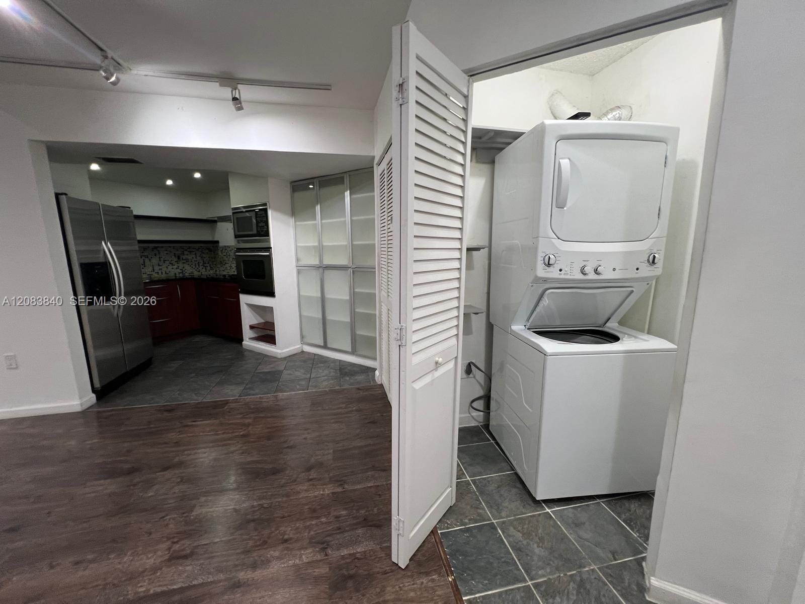 9715 Fontainebleau Boulevard E308 — photo 4