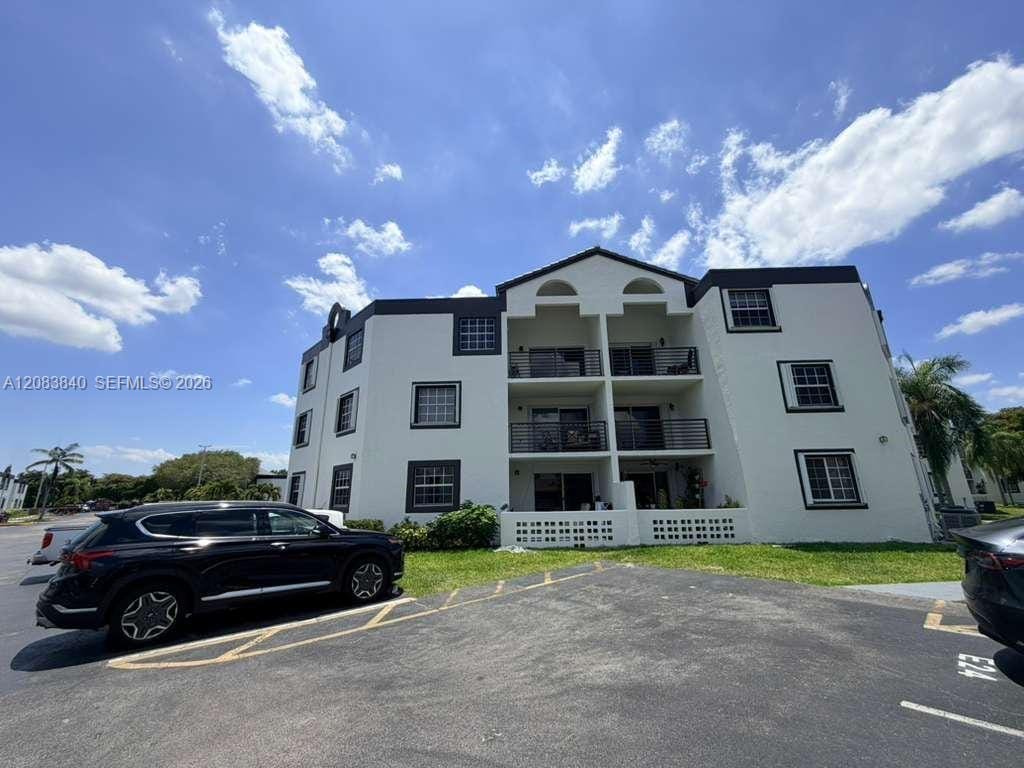 9715 Fontainebleau Boulevard E308, Miami, FL 33172