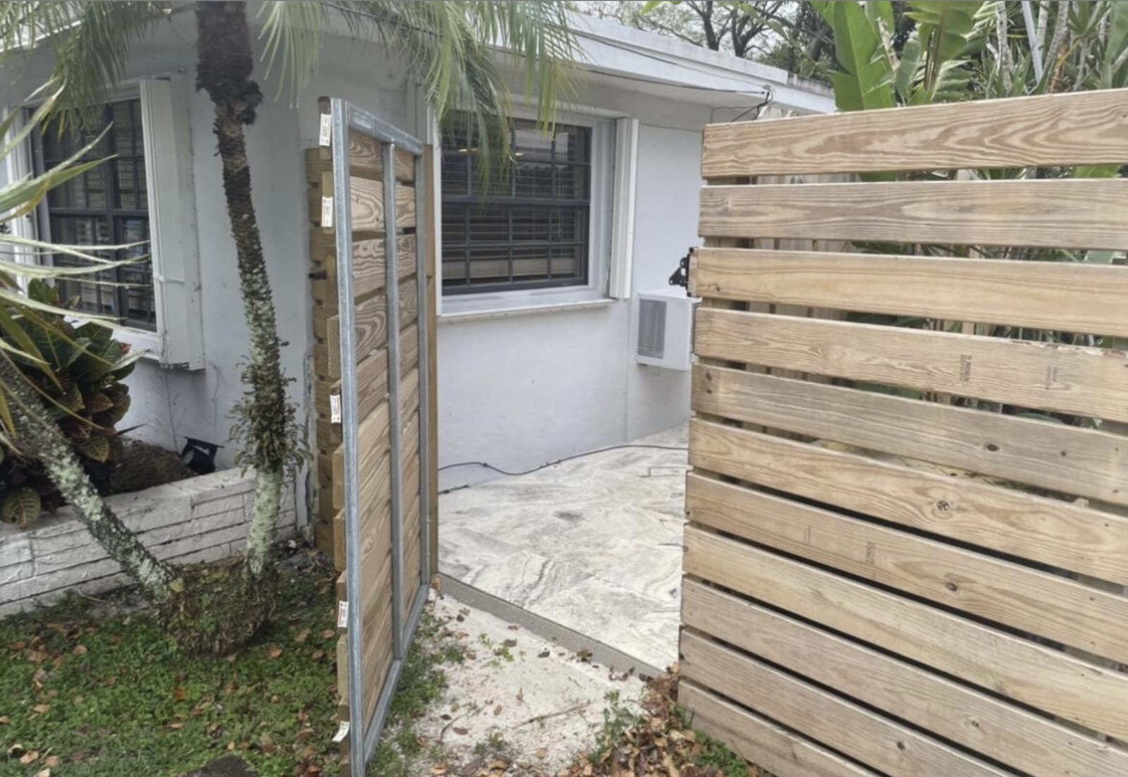 3610 LLOYD Drive B — photo 9