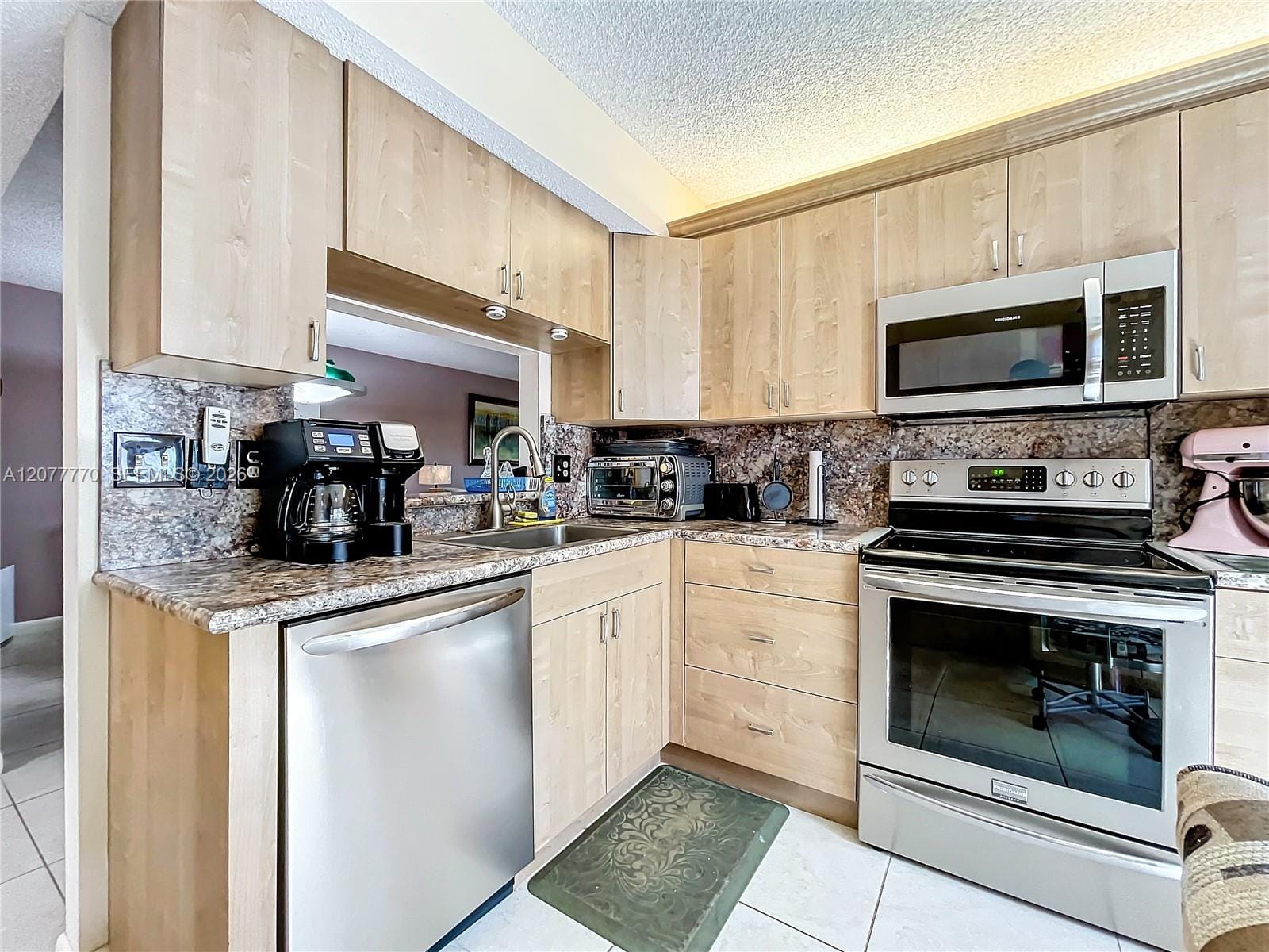 15451 Pembridge Drive 214, Delray Beach, FL 33484 photo 14