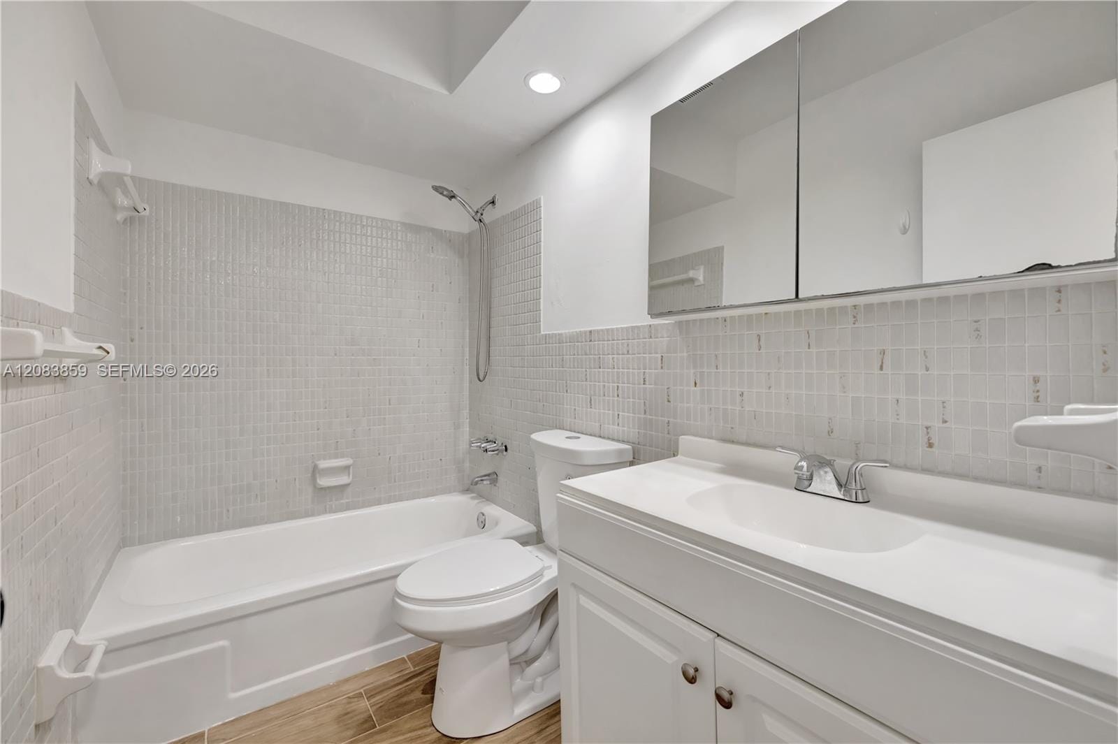 1939 Jefferson Street 103 — photo 10
