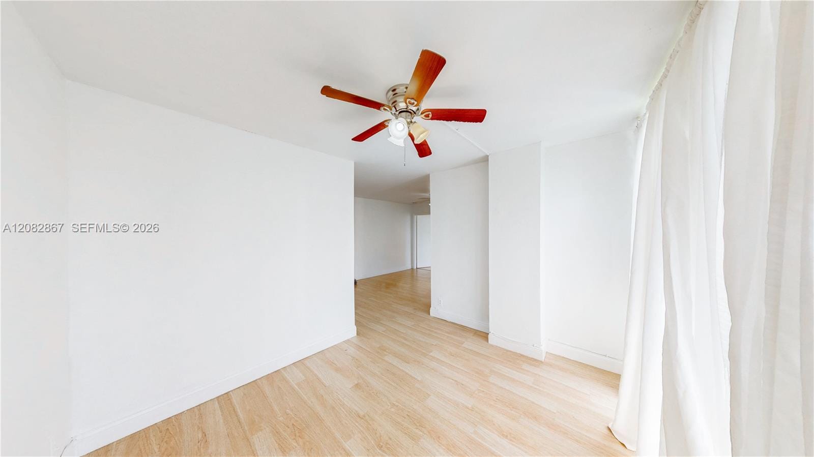 17011 N Bay Road 516 — photo 3