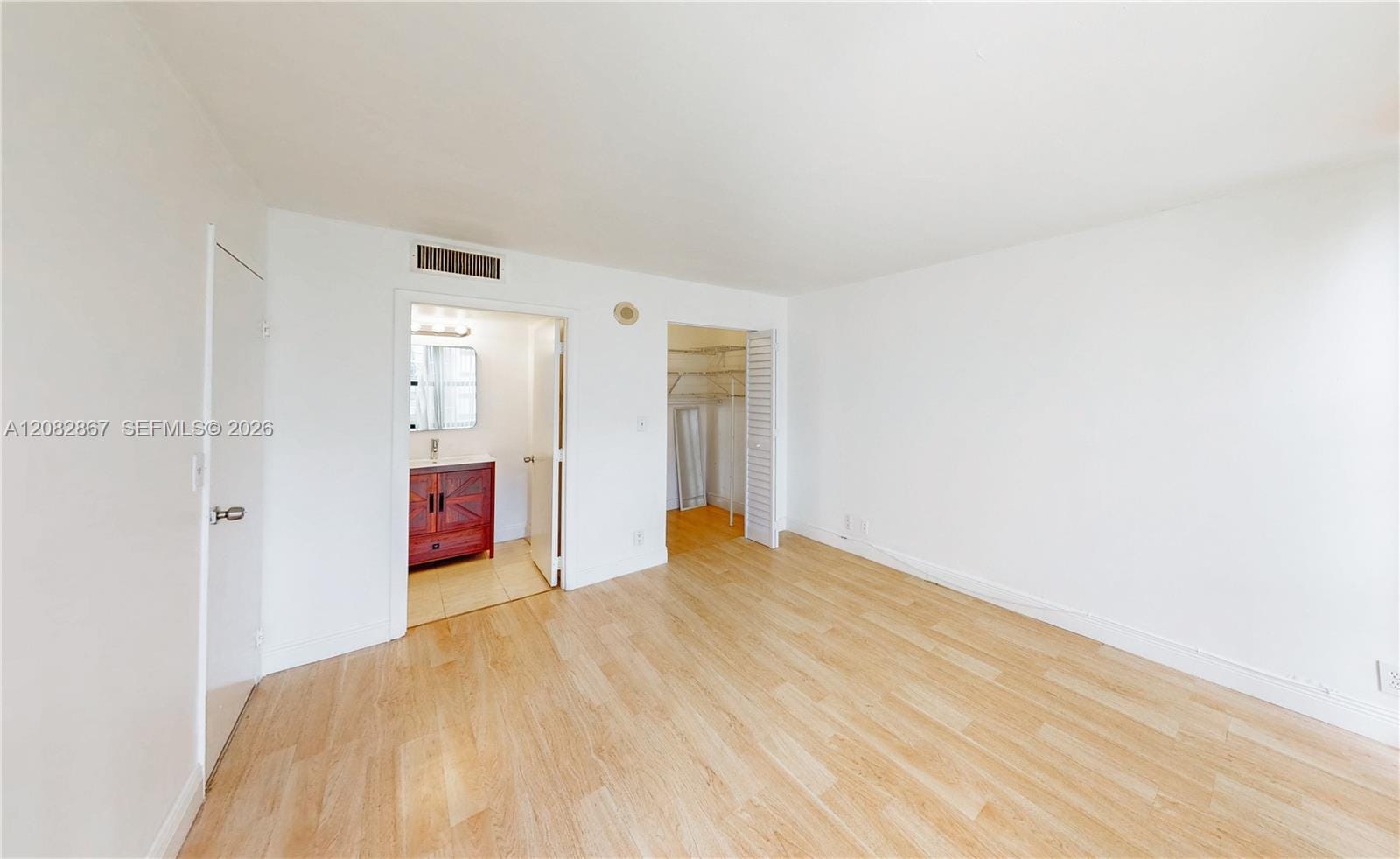 17011 N Bay Road 516 — photo 10