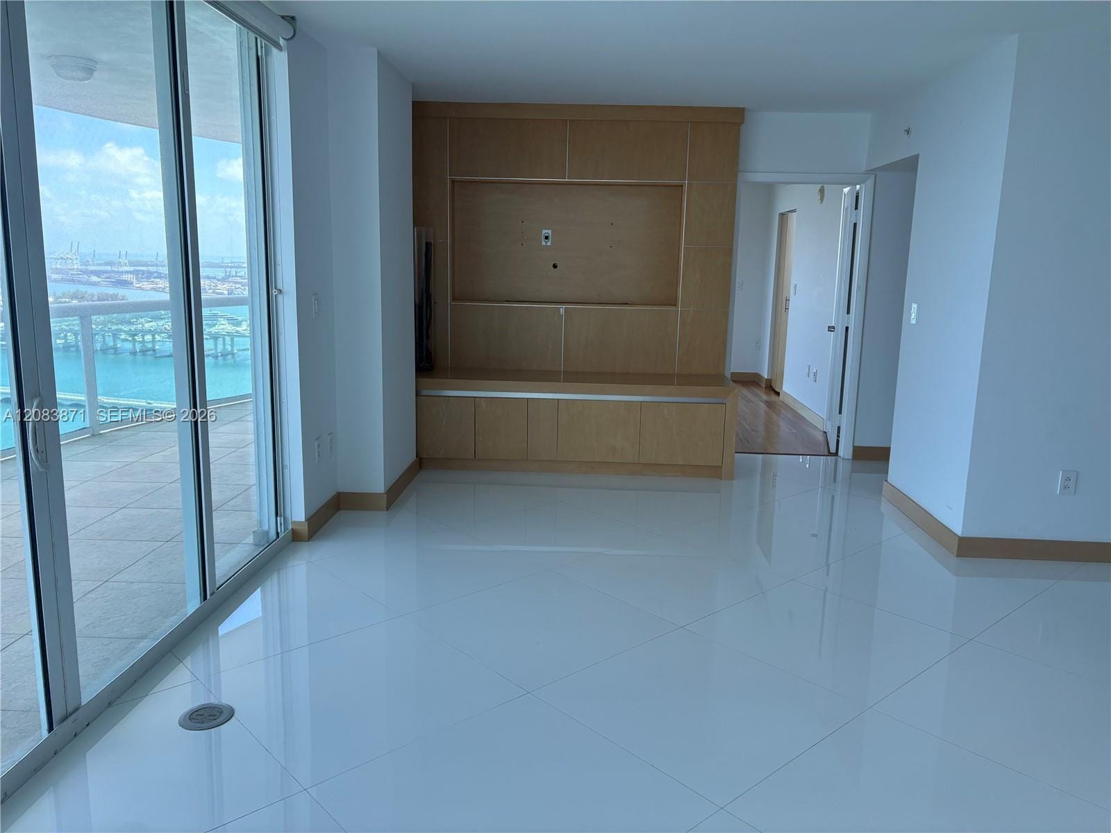 1800 N Bayshore Drive 3601 — photo 9