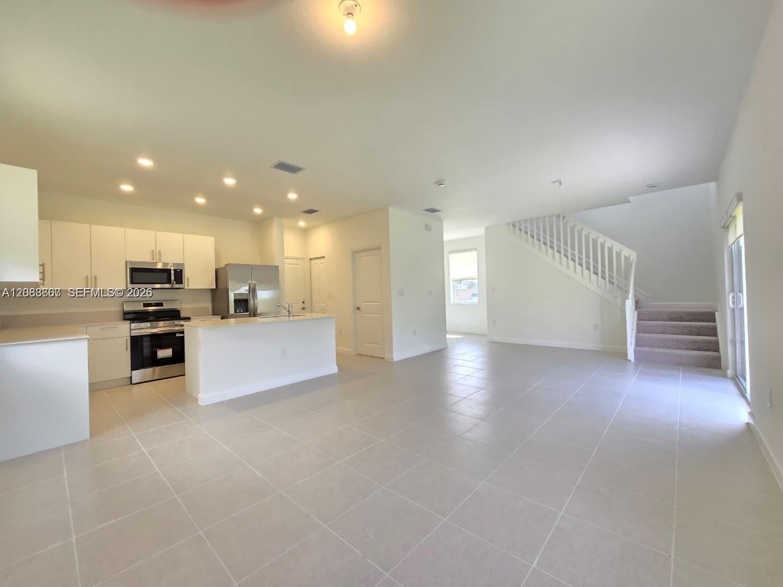 2670 SE 24th Court — photo 4