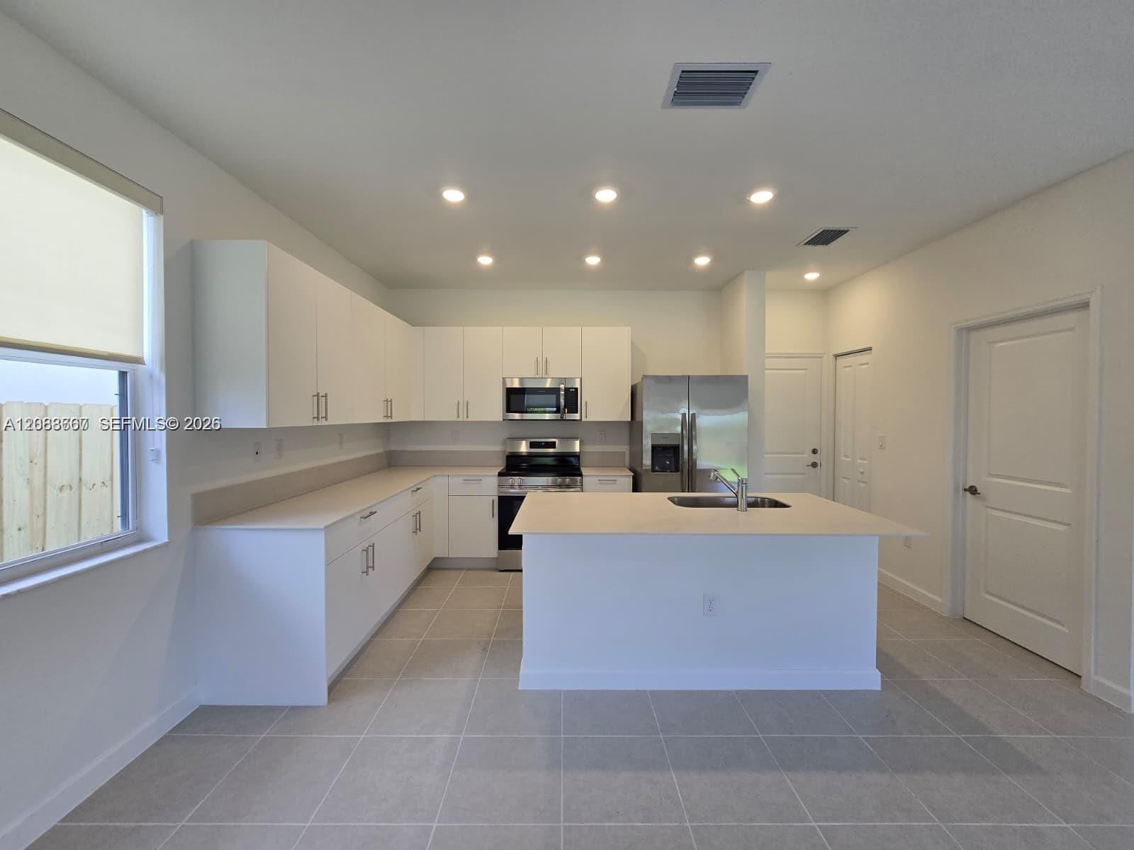 2670 SE 24th Court — photo 6
