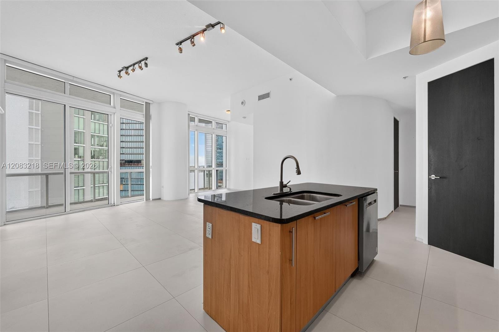 480 NE 30th Street 2201 — photo 4