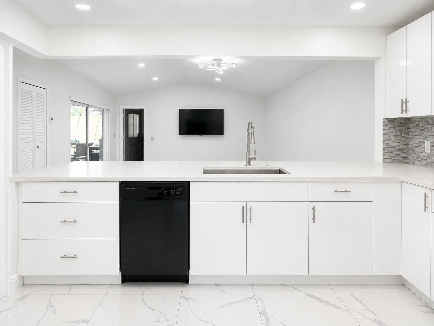 23301 BARLAKE Drive 23 — photo 6
