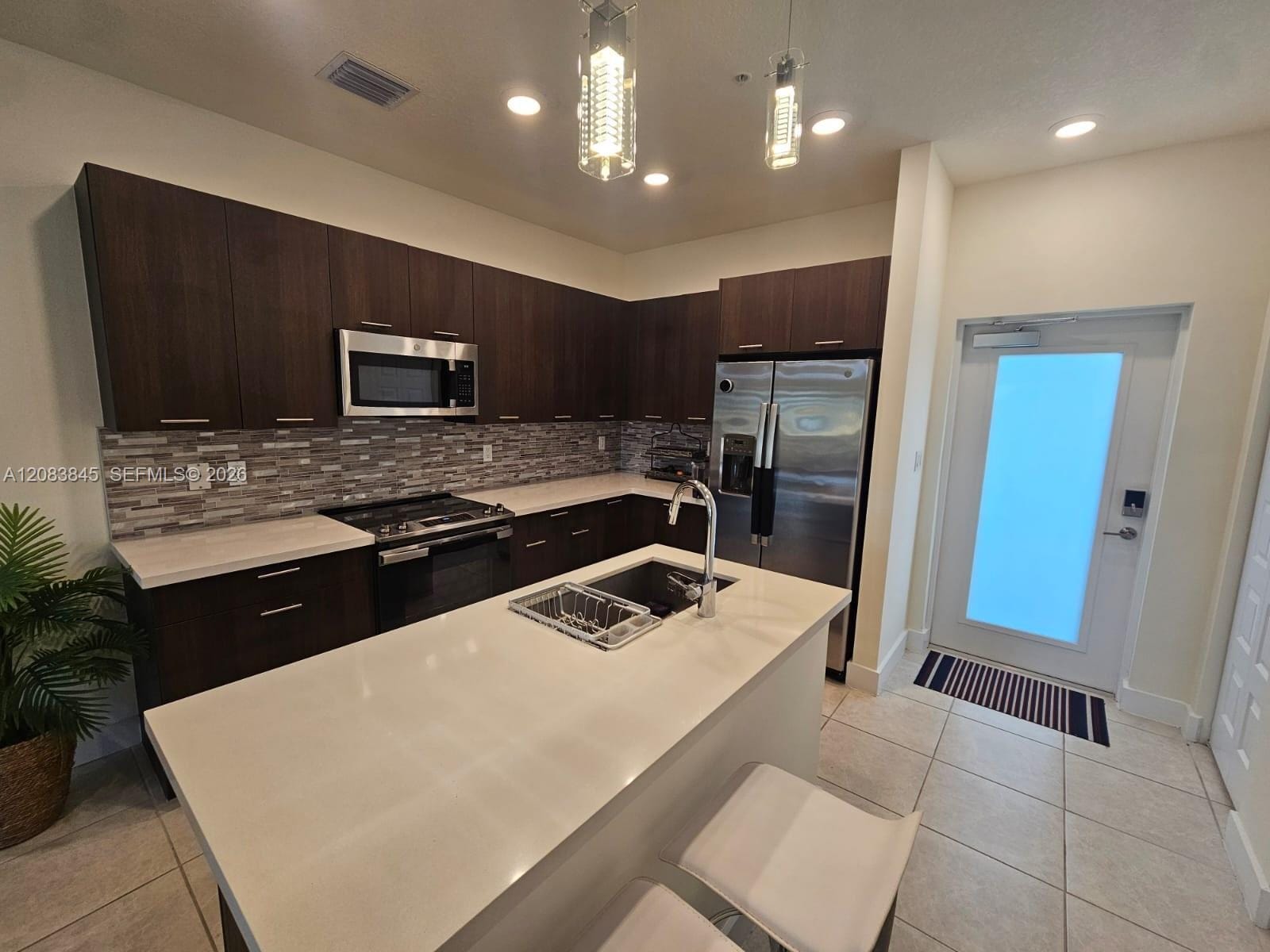 8301 NW 41st Street B-402, Doral, FL 33166