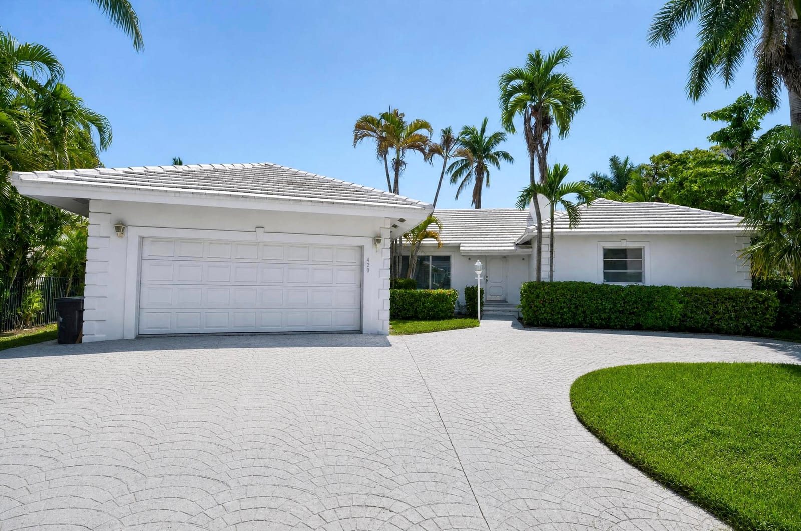 420 Lido Drive — photo 1