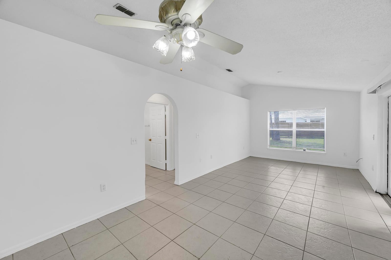 1800 SW Glenco Street — photo 10