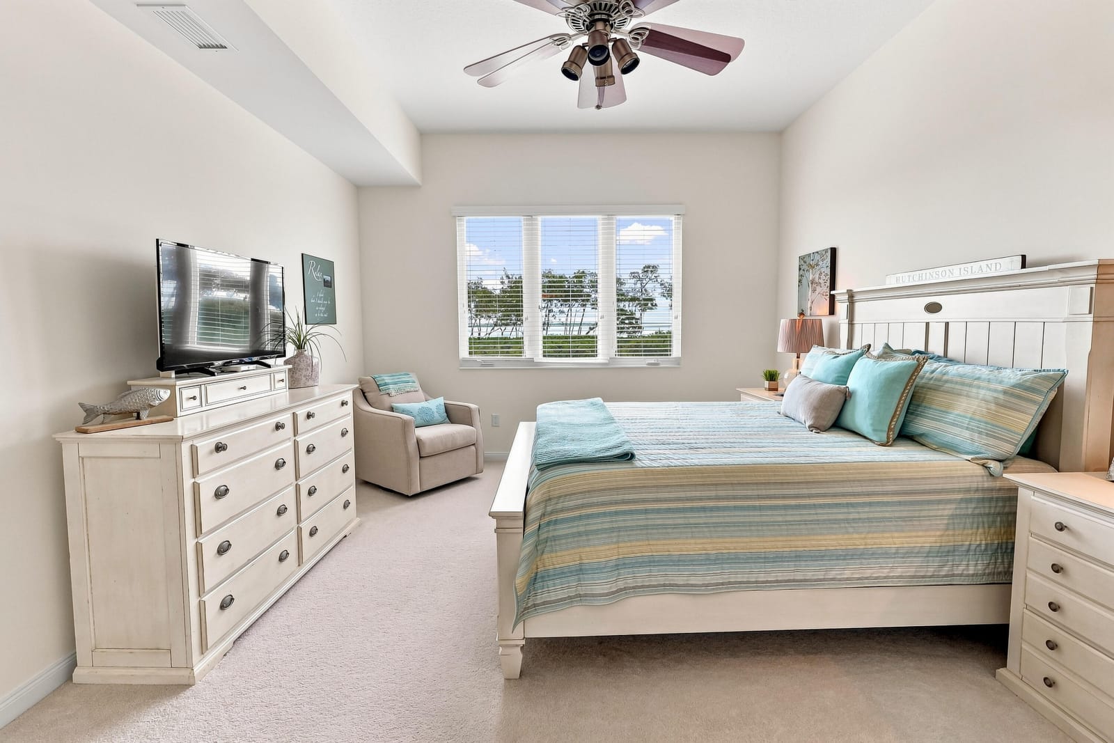 26 HARBOUR ISLE Drive W 102, Fort Pierce, FL 34949 photo 11