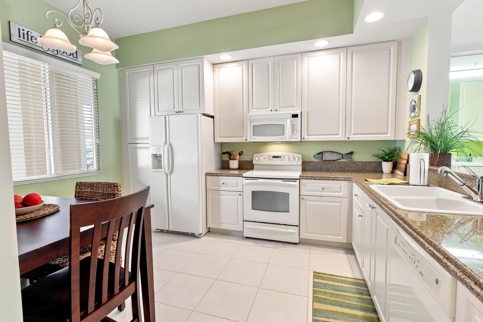 26 HARBOUR ISLE Drive W 102, Fort Pierce, FL 34949 photo 7