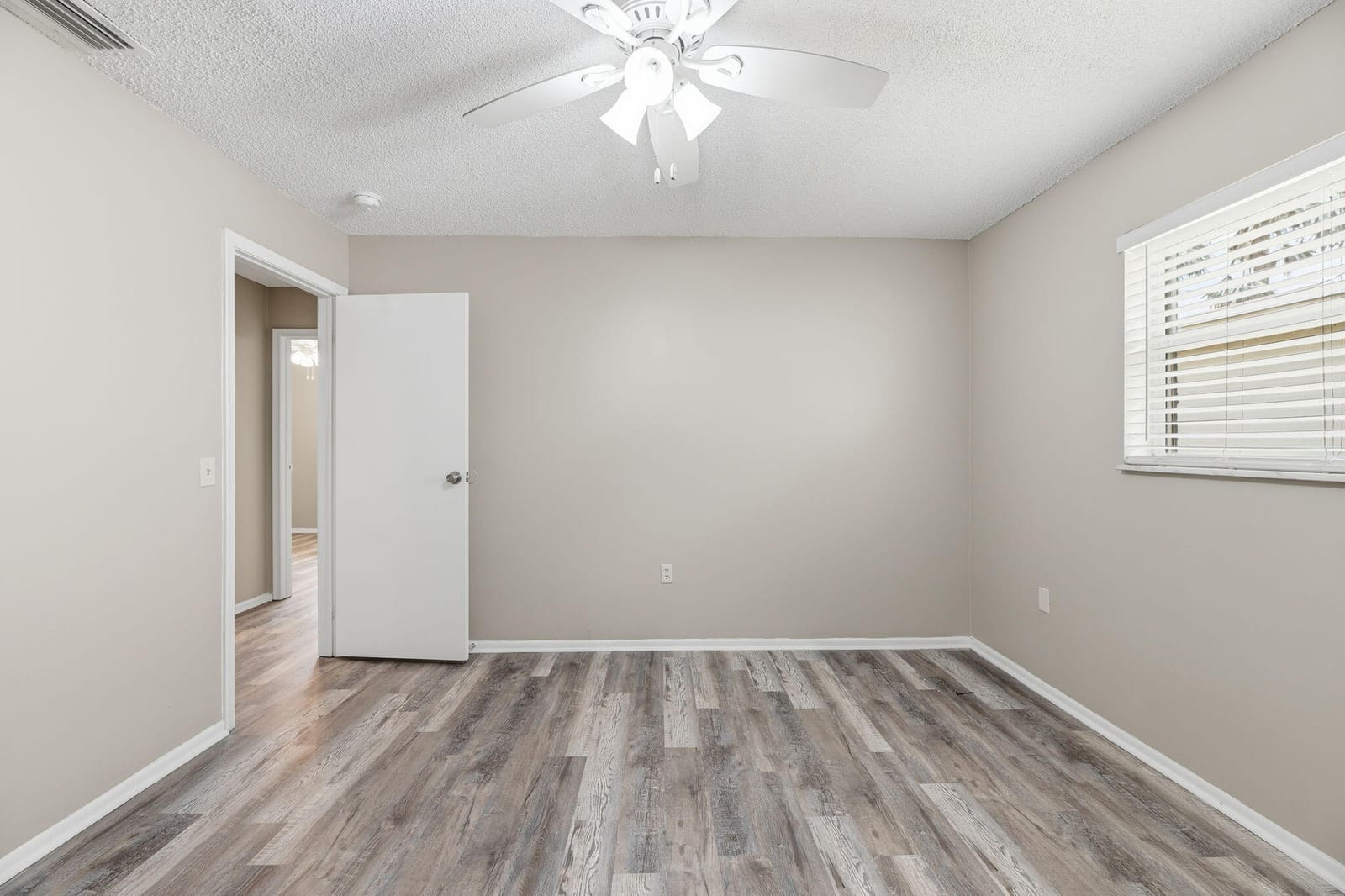 10830 NW 29TH Court, Sunrise, FL 33322 photo 14