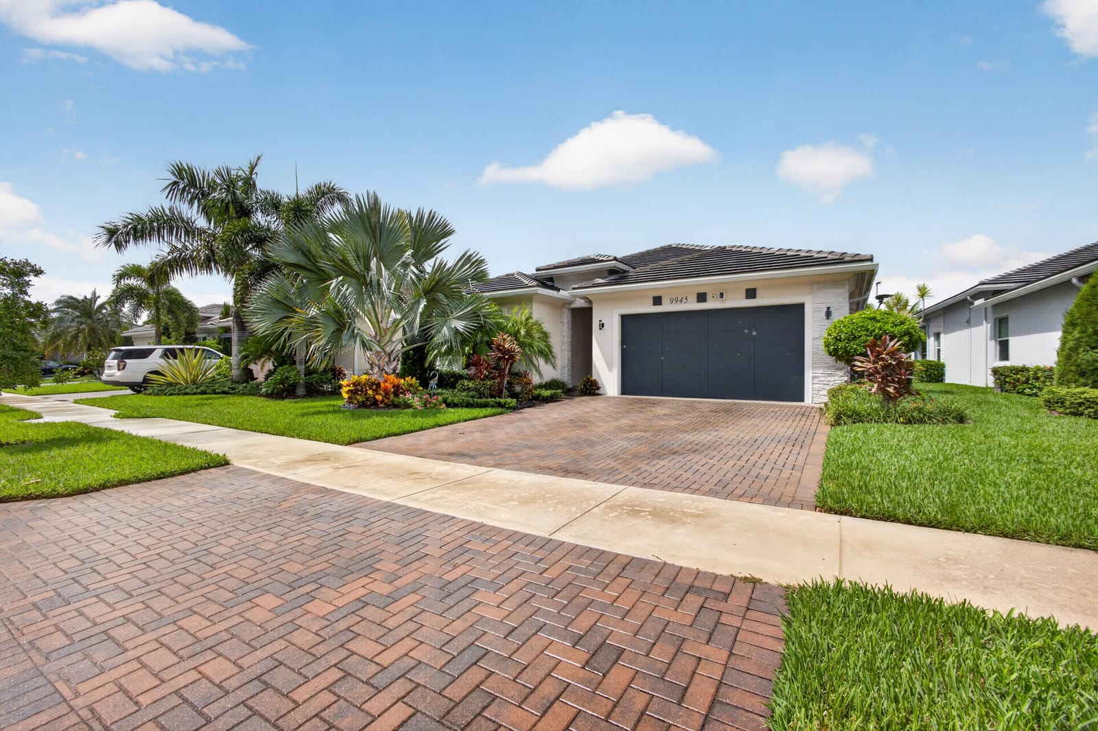 9945 Regency Way — photo 2