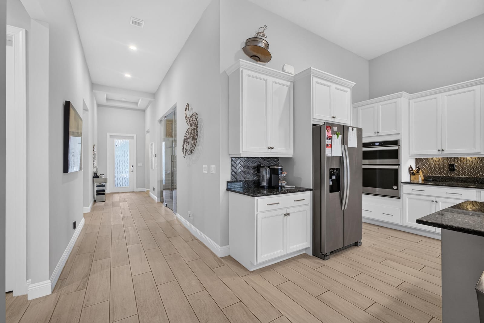 9945 Regency Way — photo 12