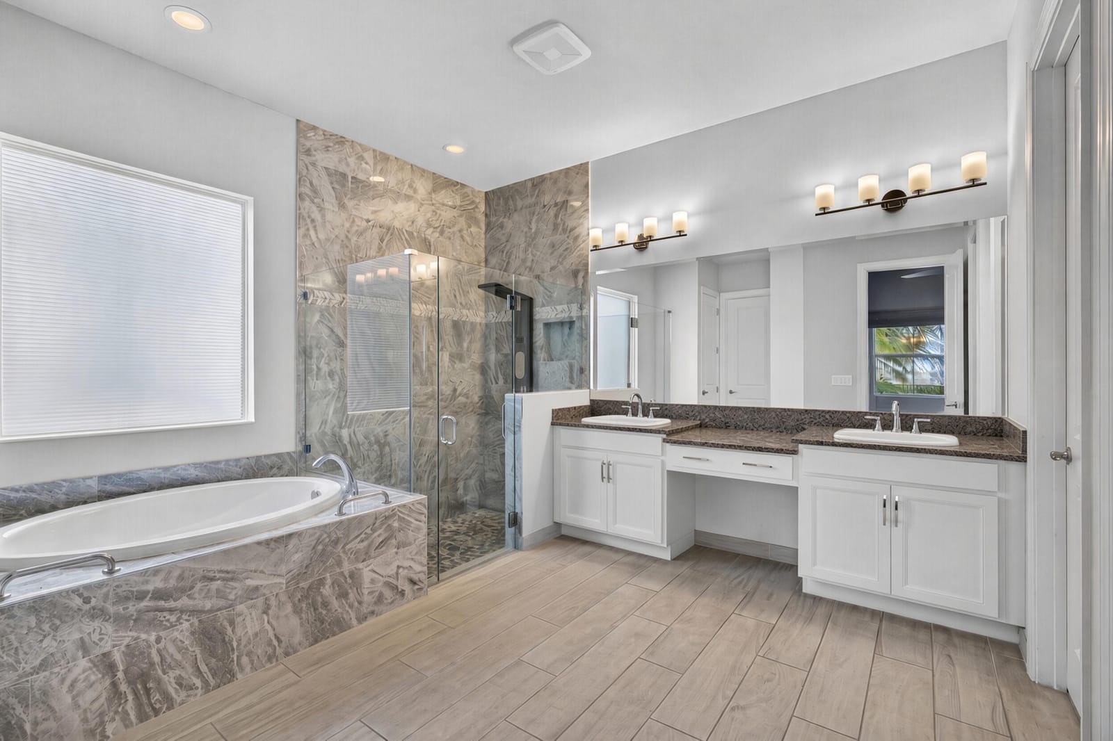 9945 Regency Way — photo 7