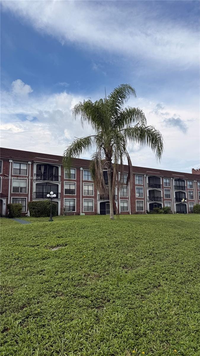 3720 Inverrary Drive 1W, Lauderhill, FL 33319 photo 27