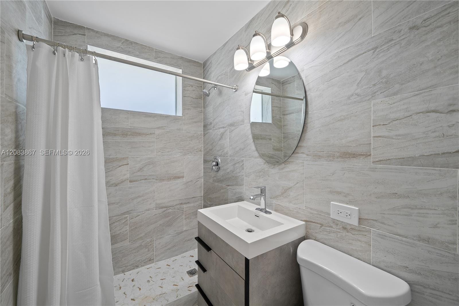 4720 Pine Tree Drive 6 — photo 7
