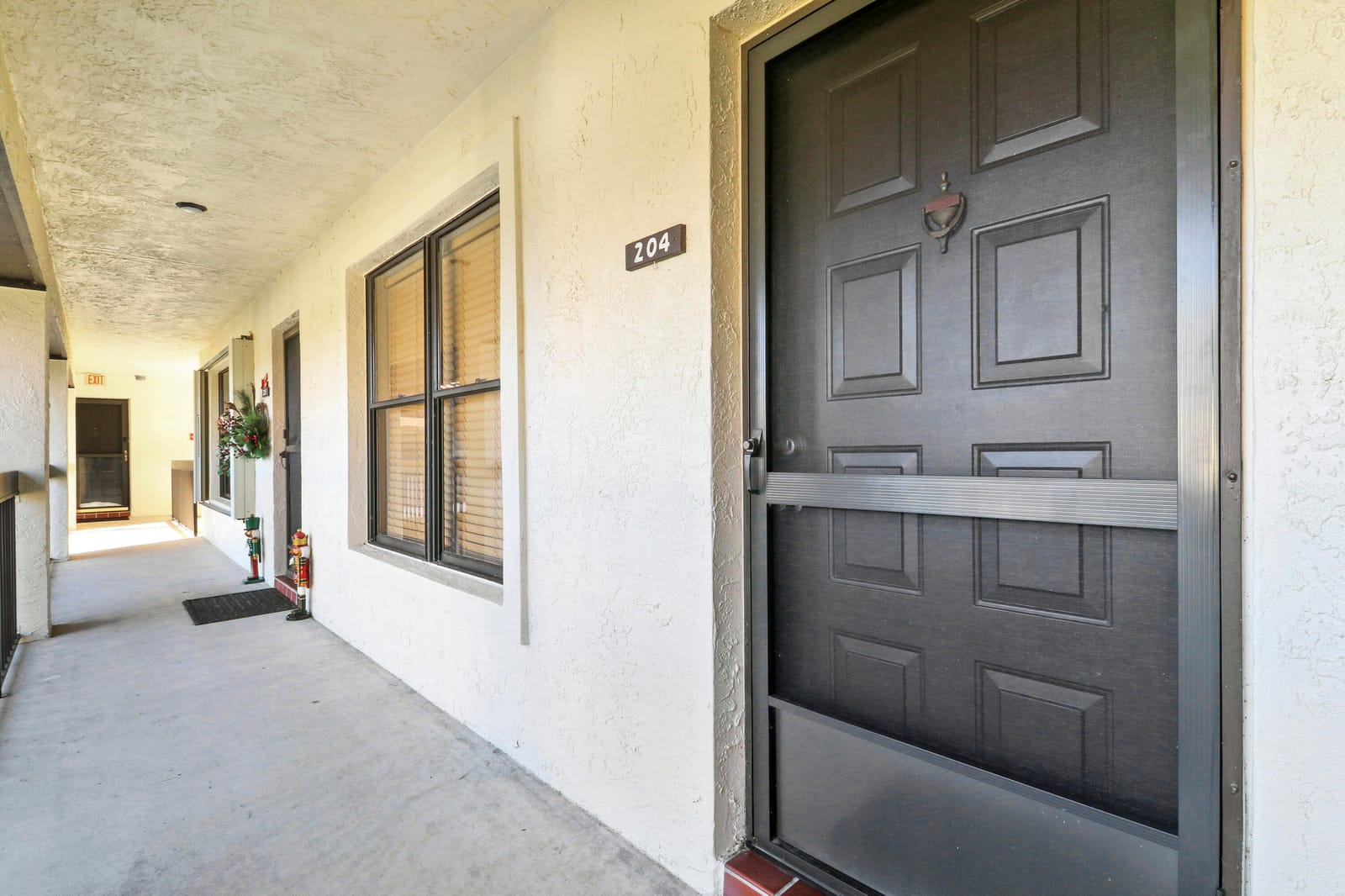540 SW South River Drive — photo 3