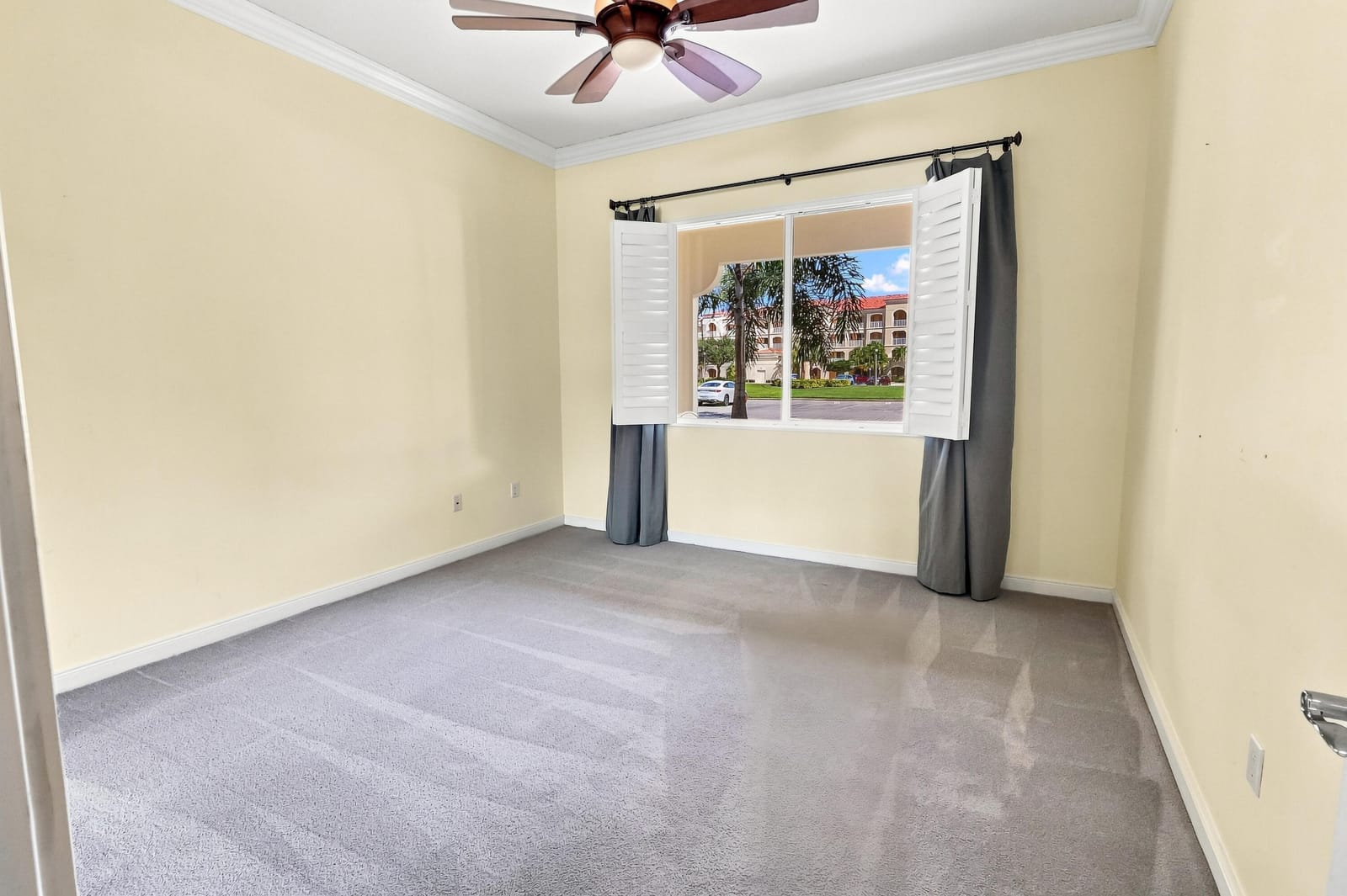 25 HARBOUR ISLE Drive W 104, Fort Pierce, FL 34949 photo 22