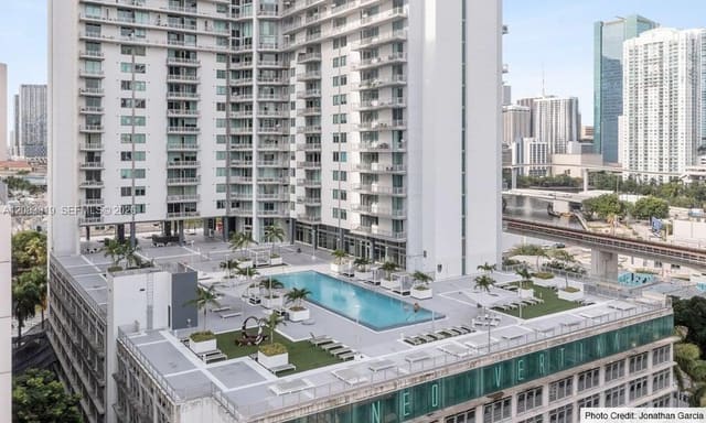 690 SW 1st Court 2322, Miami, FL 33130