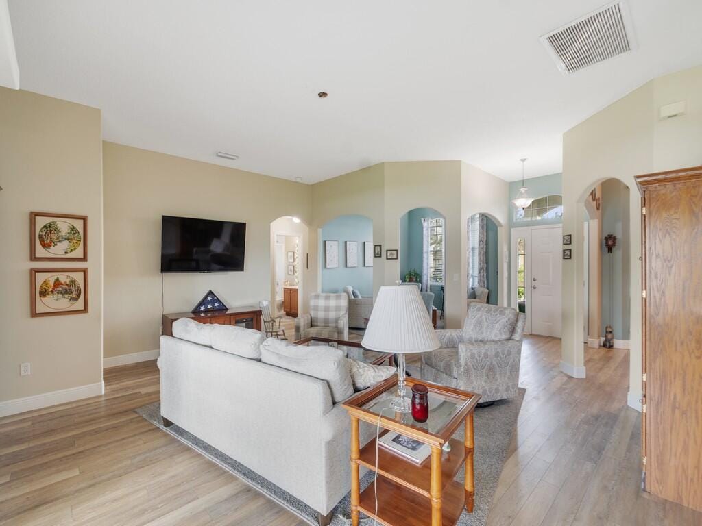 5625 Riverboat Circle SW — photo 7