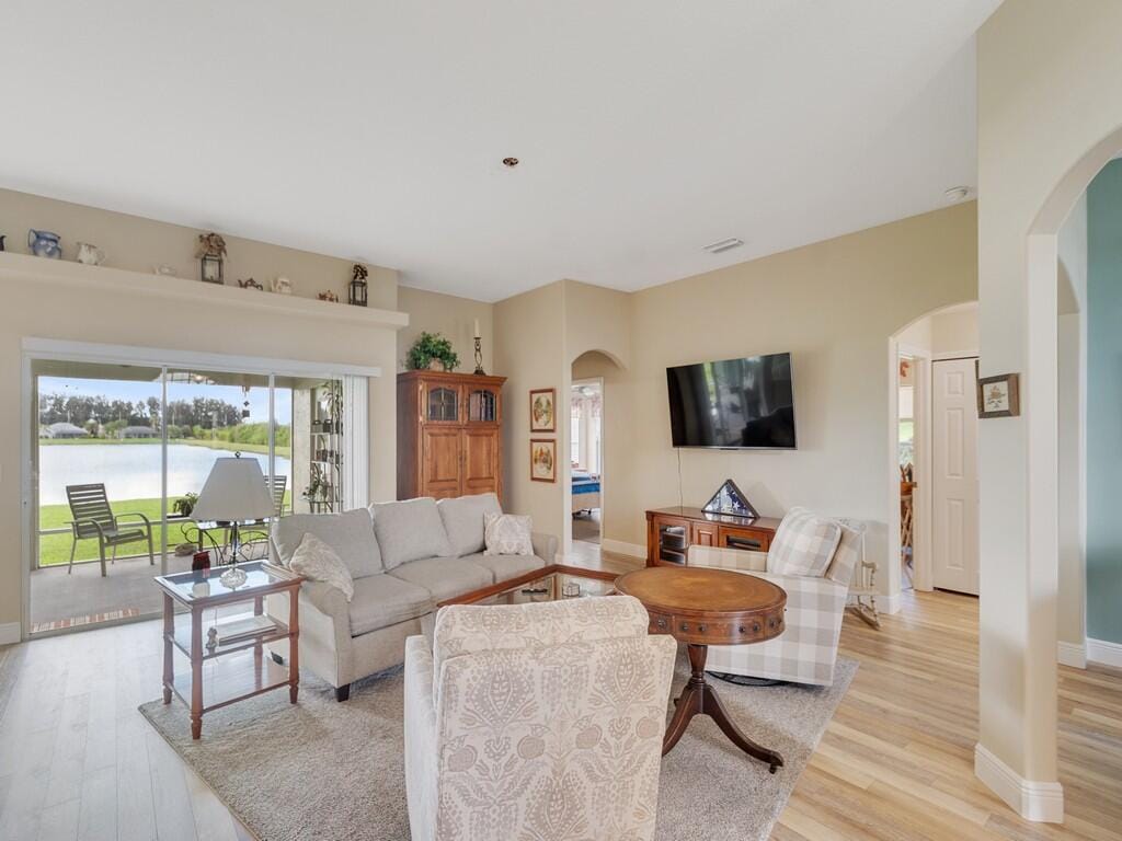 5625 Riverboat Circle SW — photo 10