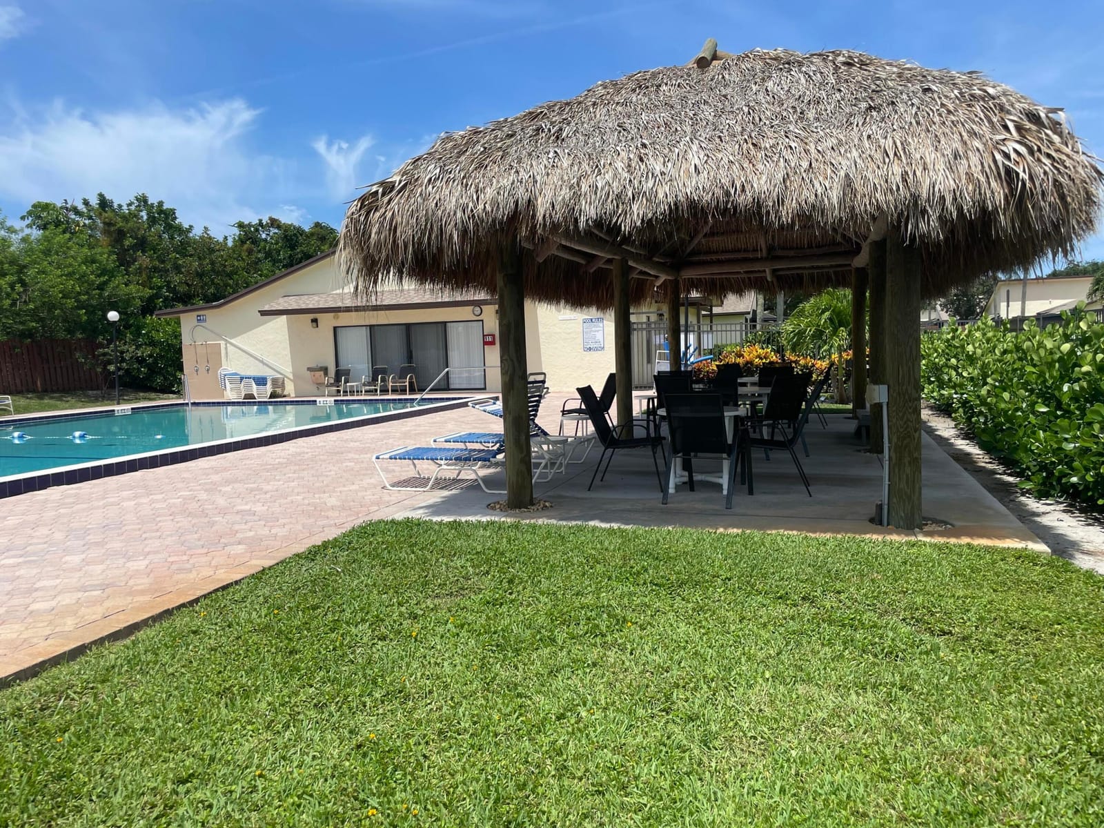 8094 SE Villa Circle — photo 11