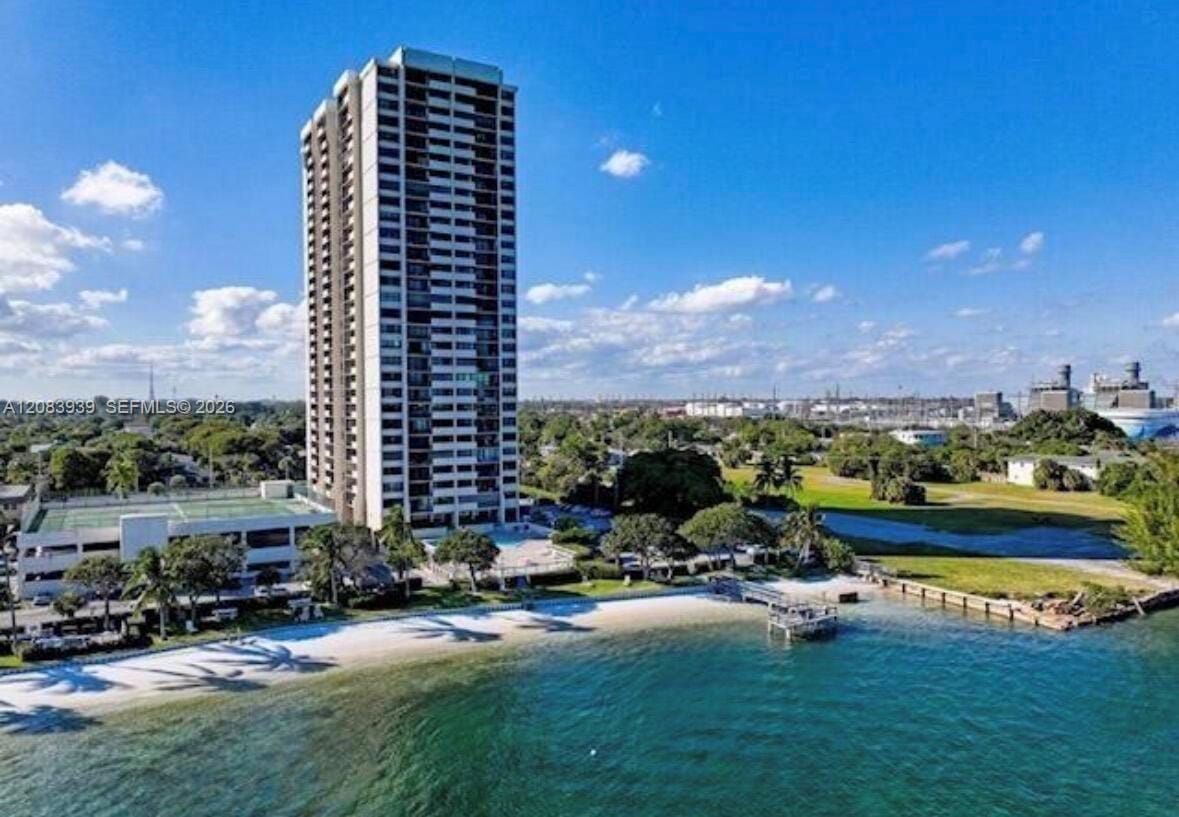 5600 N Flagler Drive 1502, West Palm Beach, FL 33407