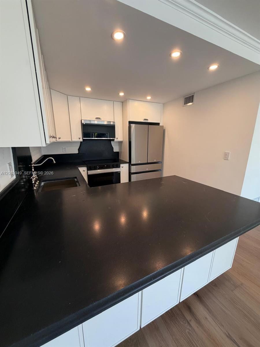 2900 NE 30th Street F2 — photo 11