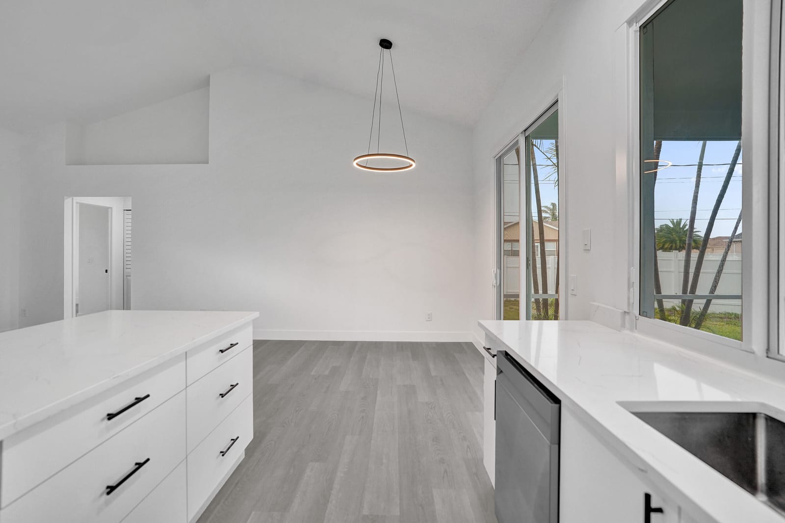 1237 SW Edinburgh Drive — photo 11