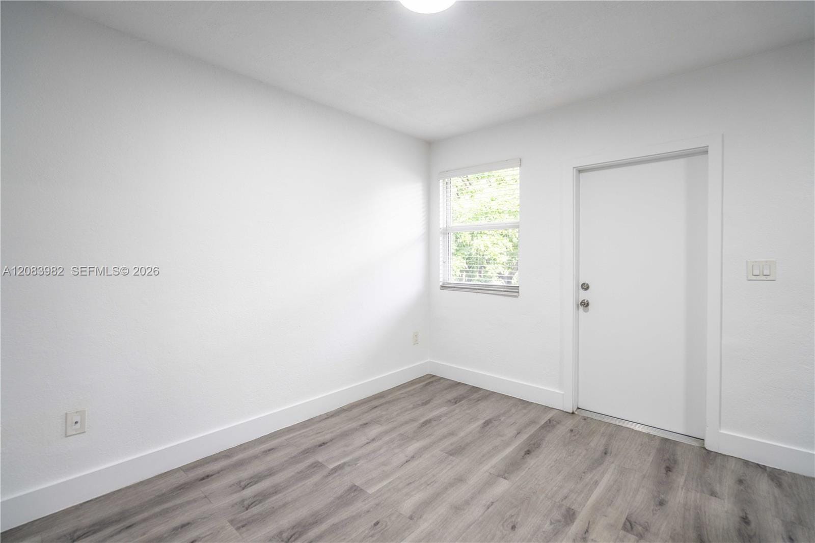 1950 NW 2nd Court 11 — photo 5