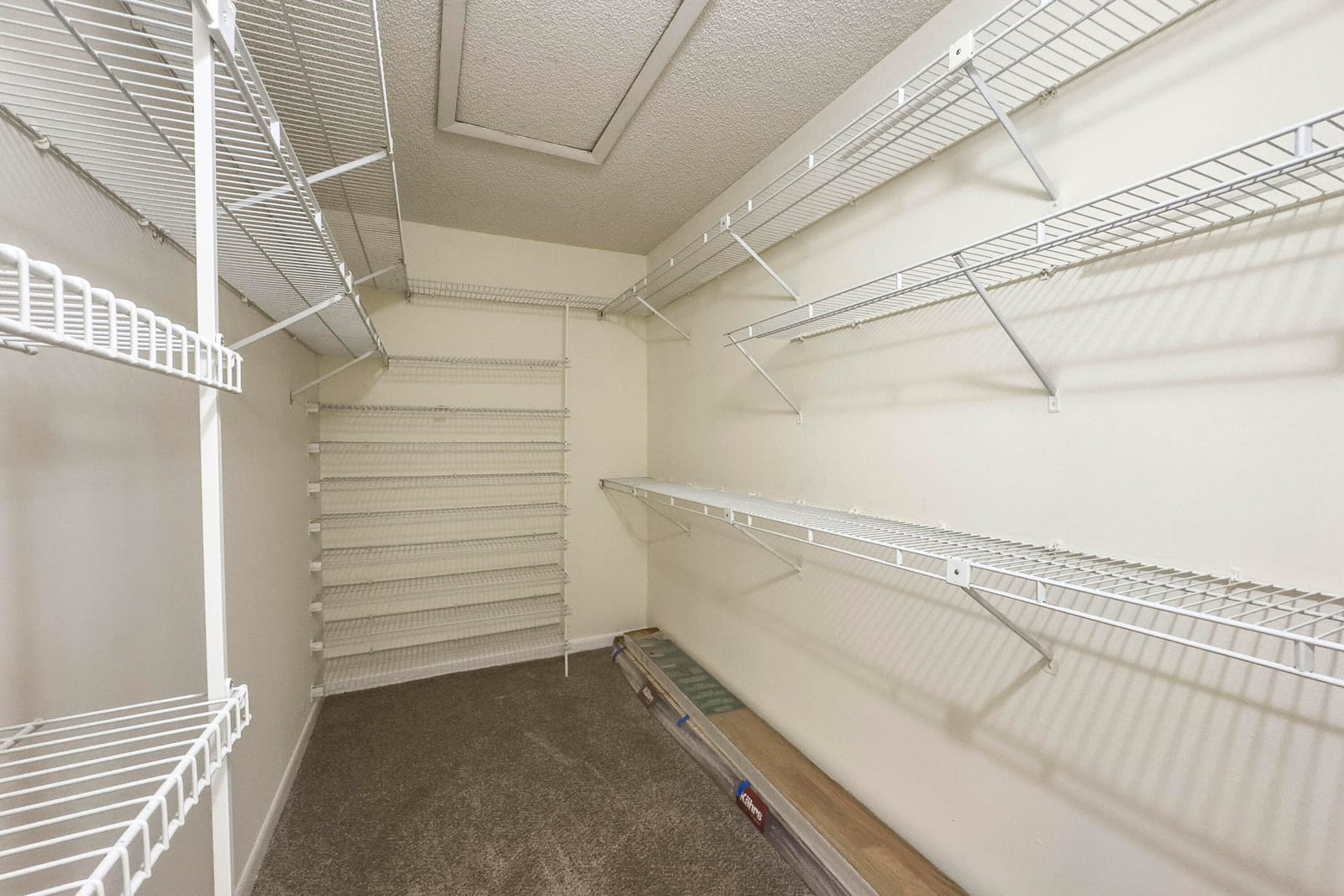 3362 Lucerne Park Drive — photo 12