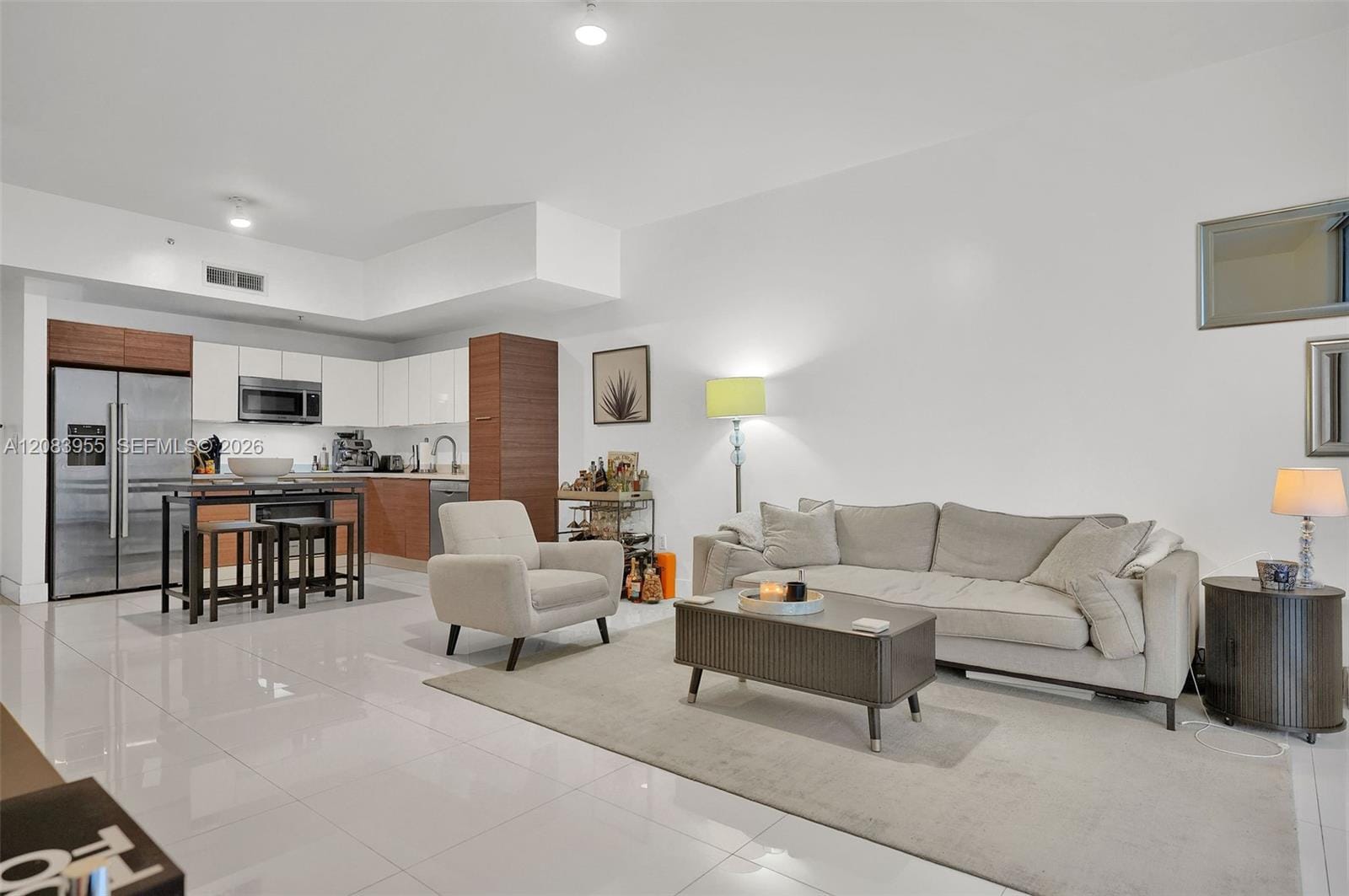 1010 SW 2nd Avenue 2005, Miami, FL 33130 photo 2