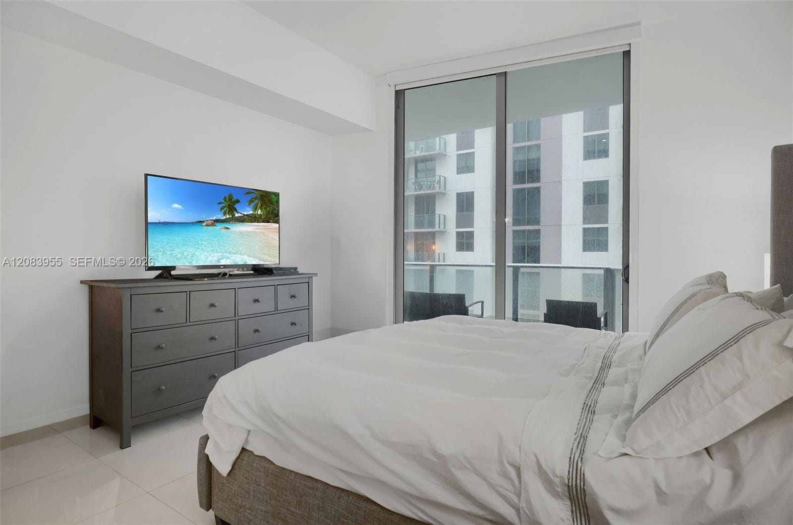 1010 SW 2nd Avenue 2005, Miami, FL 33130 photo 9