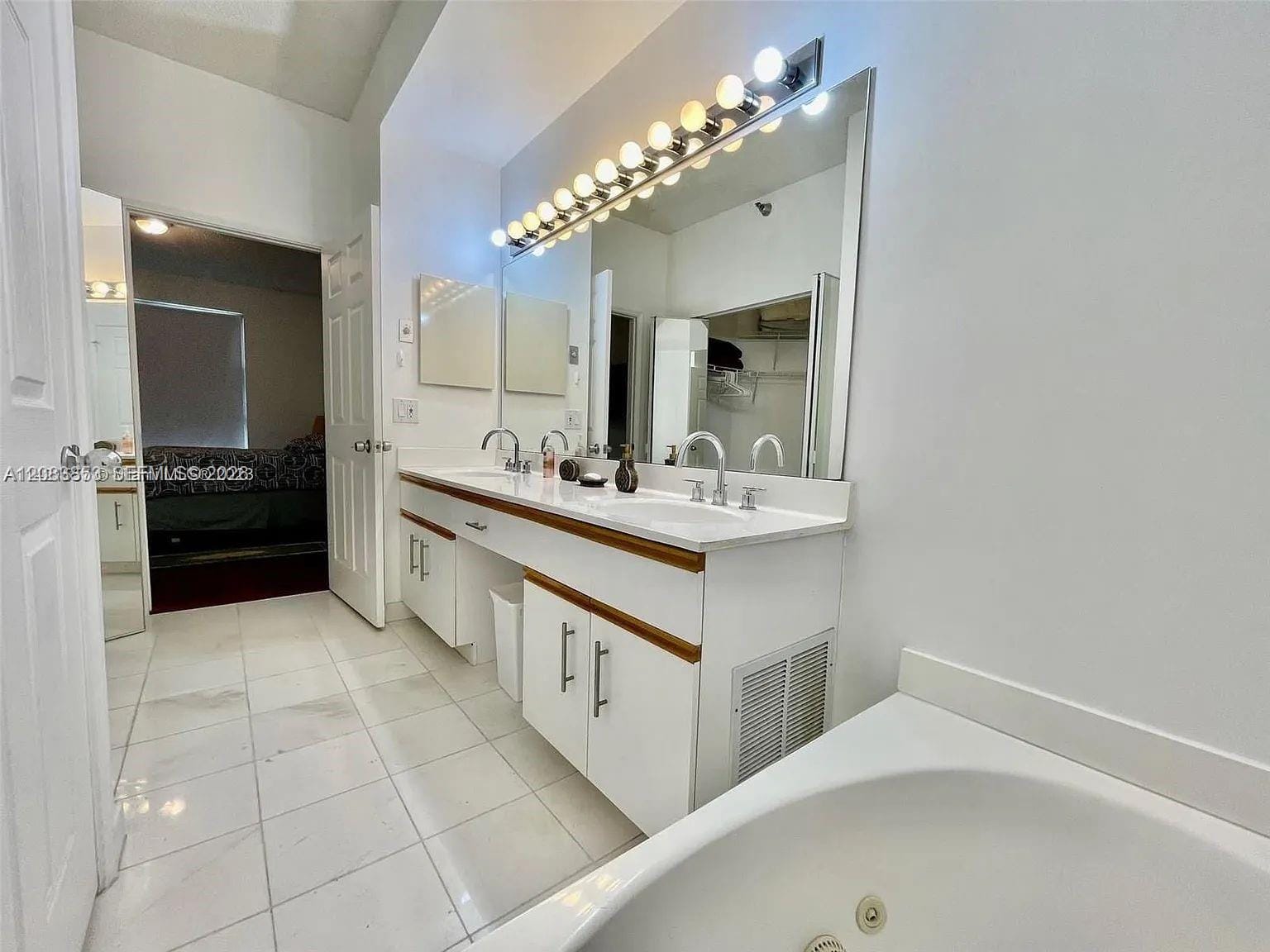 3400 NE 192nd Street PH7 — photo 5