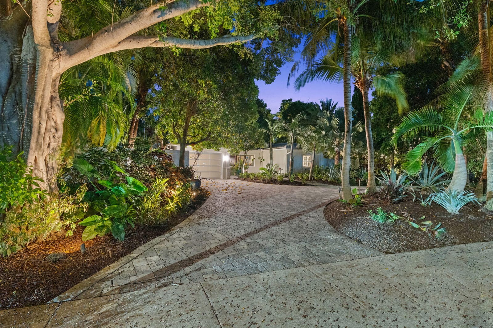 1500 MIDDLE RIVER Drive, Fort Lauderdale, FL 33304 photo 4