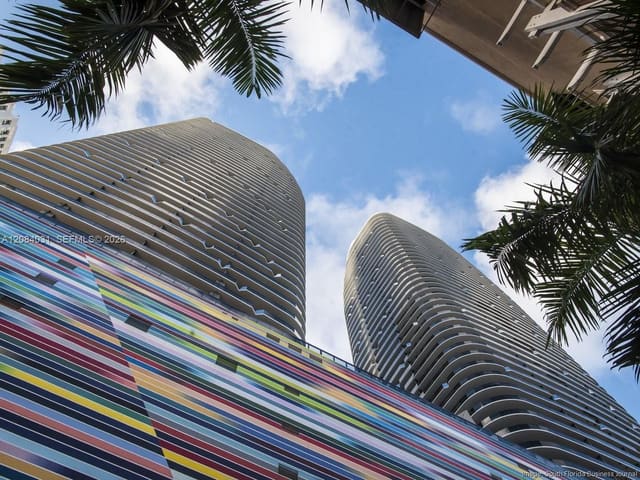 55 SW 9 Street 1004, Miami, FL 33130