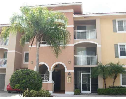 6410 Emerald Dunes Drive 204, West Palm Beach, FL 33411