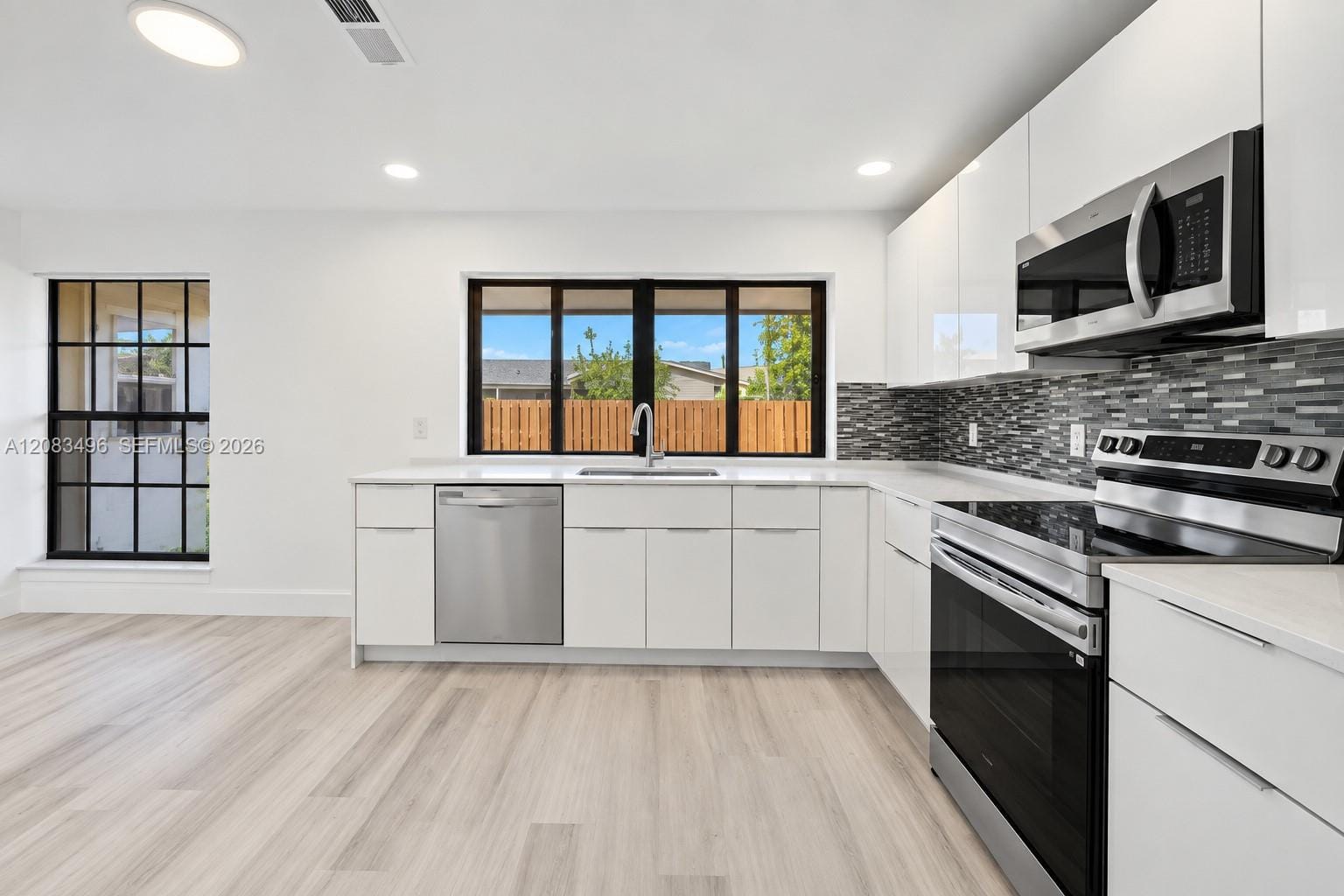 10171 NW 24th Street — photo 9