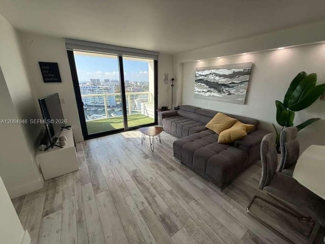 13499 Biscayne Boulevard 1414, North Miami, FL 33181