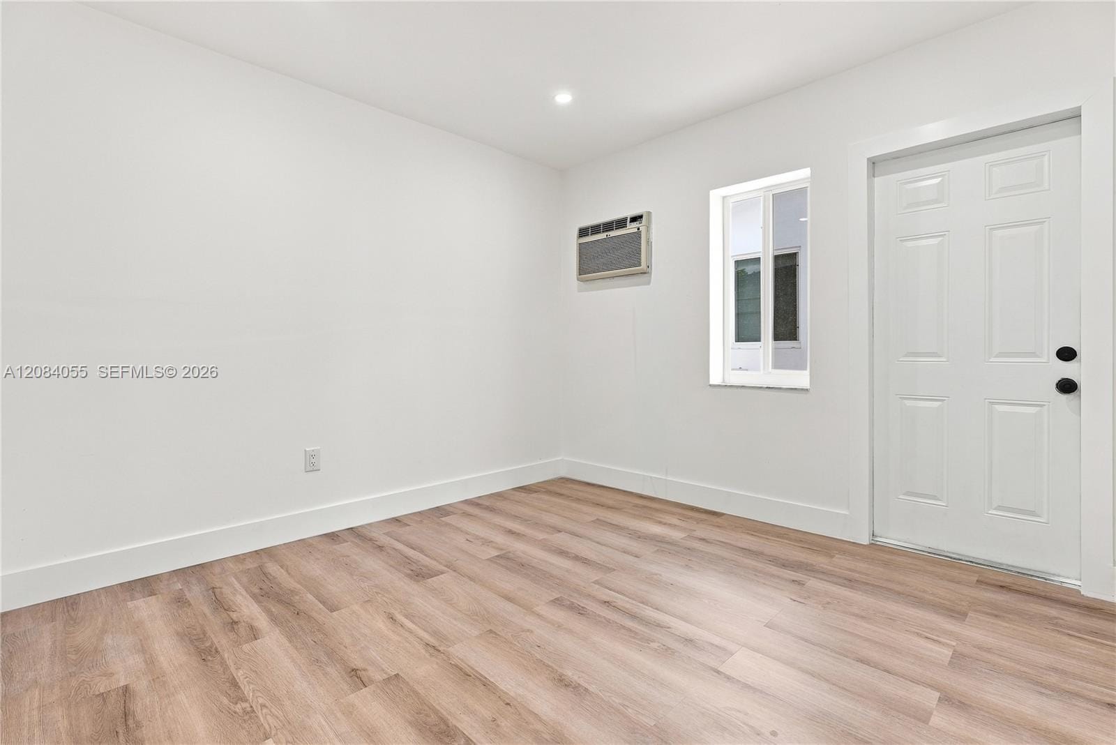 4795 E 8th Court — photo 10