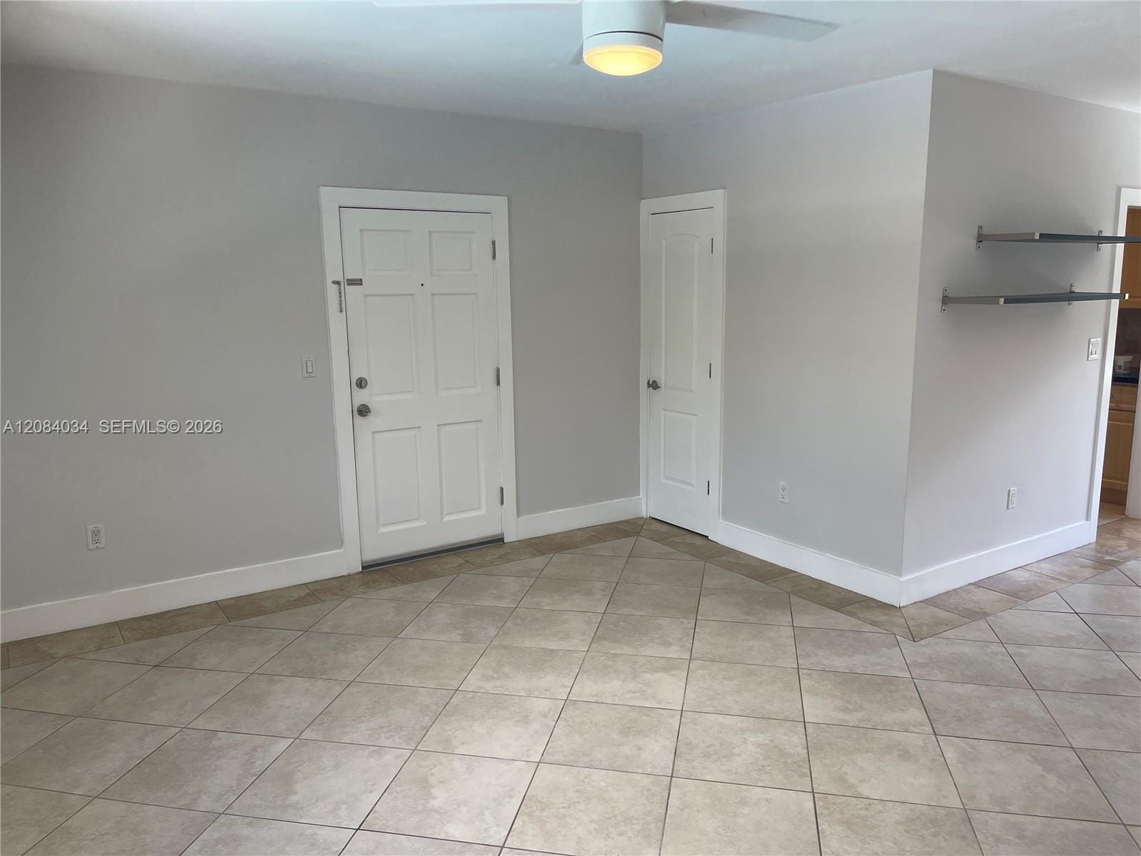 125 Edgewater Drive 14 — photo 3