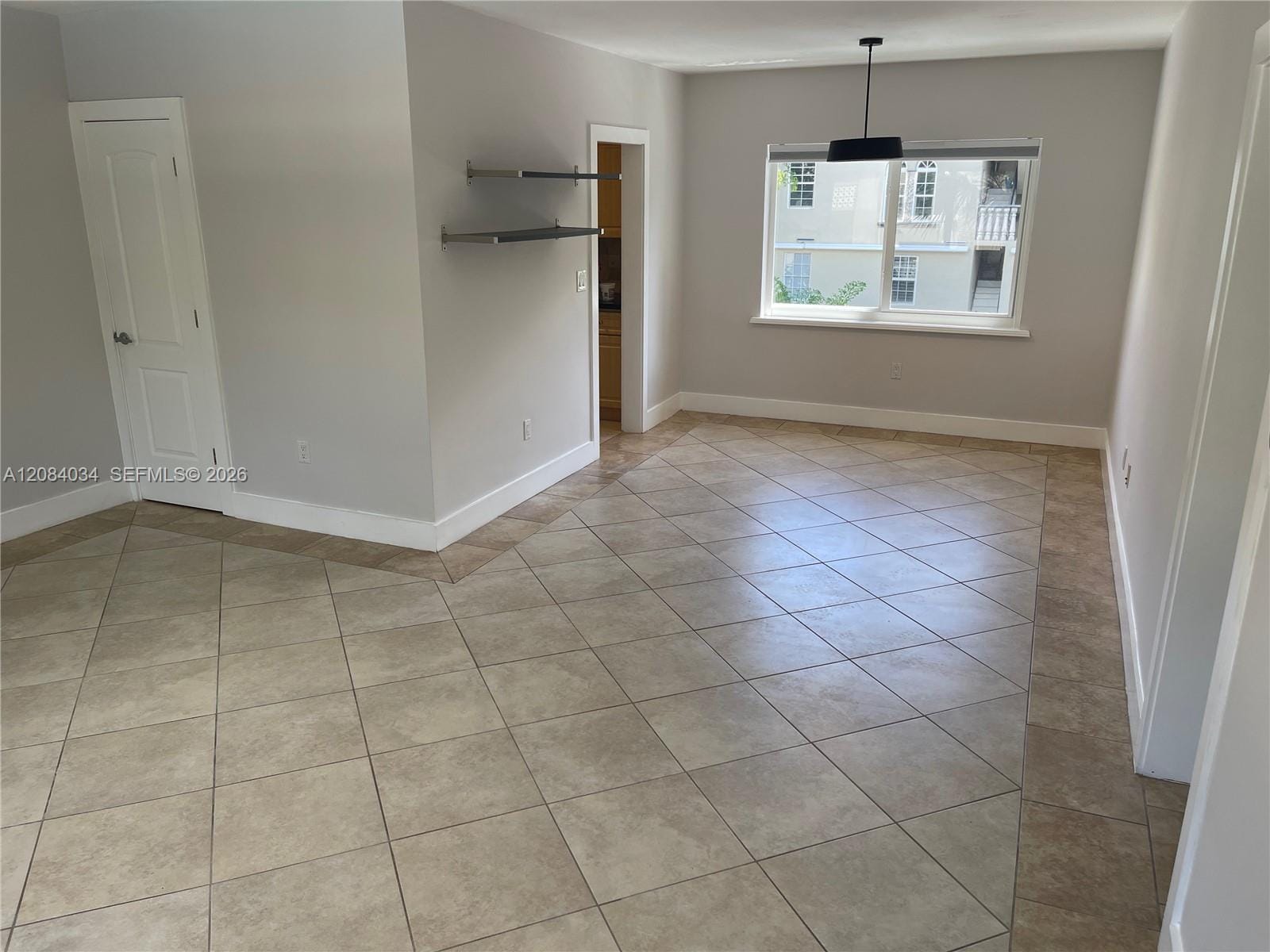 125 Edgewater Drive 14 — photo 8