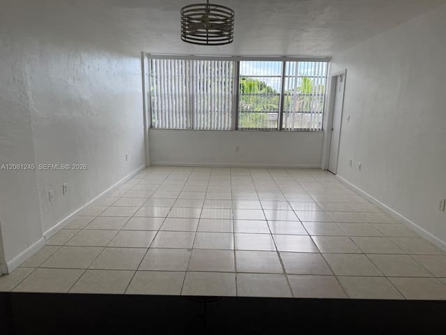2175 NE 170th Street 310, North Miami Beach, FL 33162