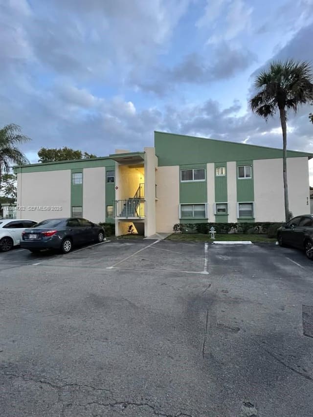 4140 NW 90th Avenue 104, Coral Springs, FL 33065