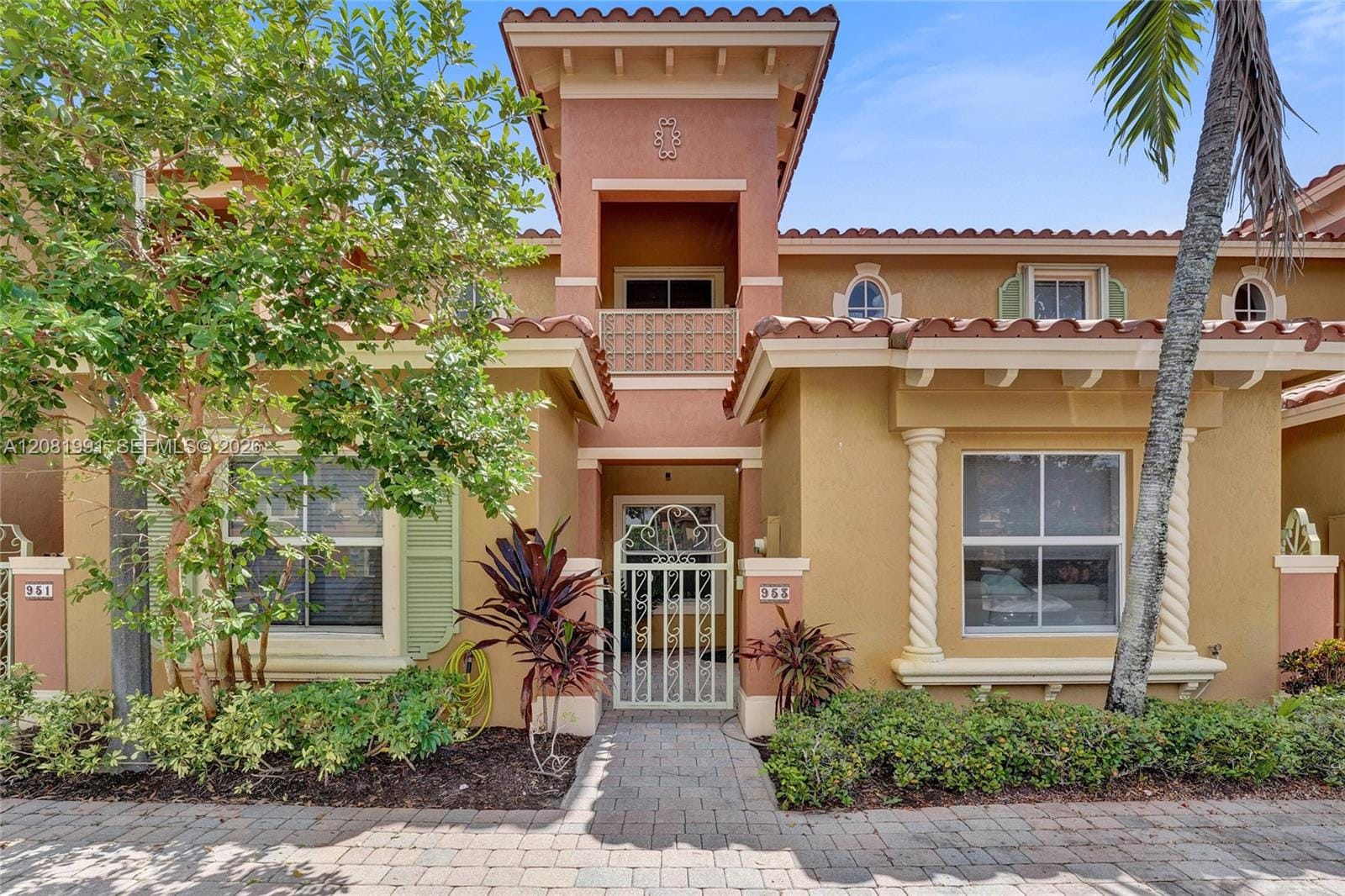 953 SW 143rd Avenue, Pembroke Pines, FL 33027