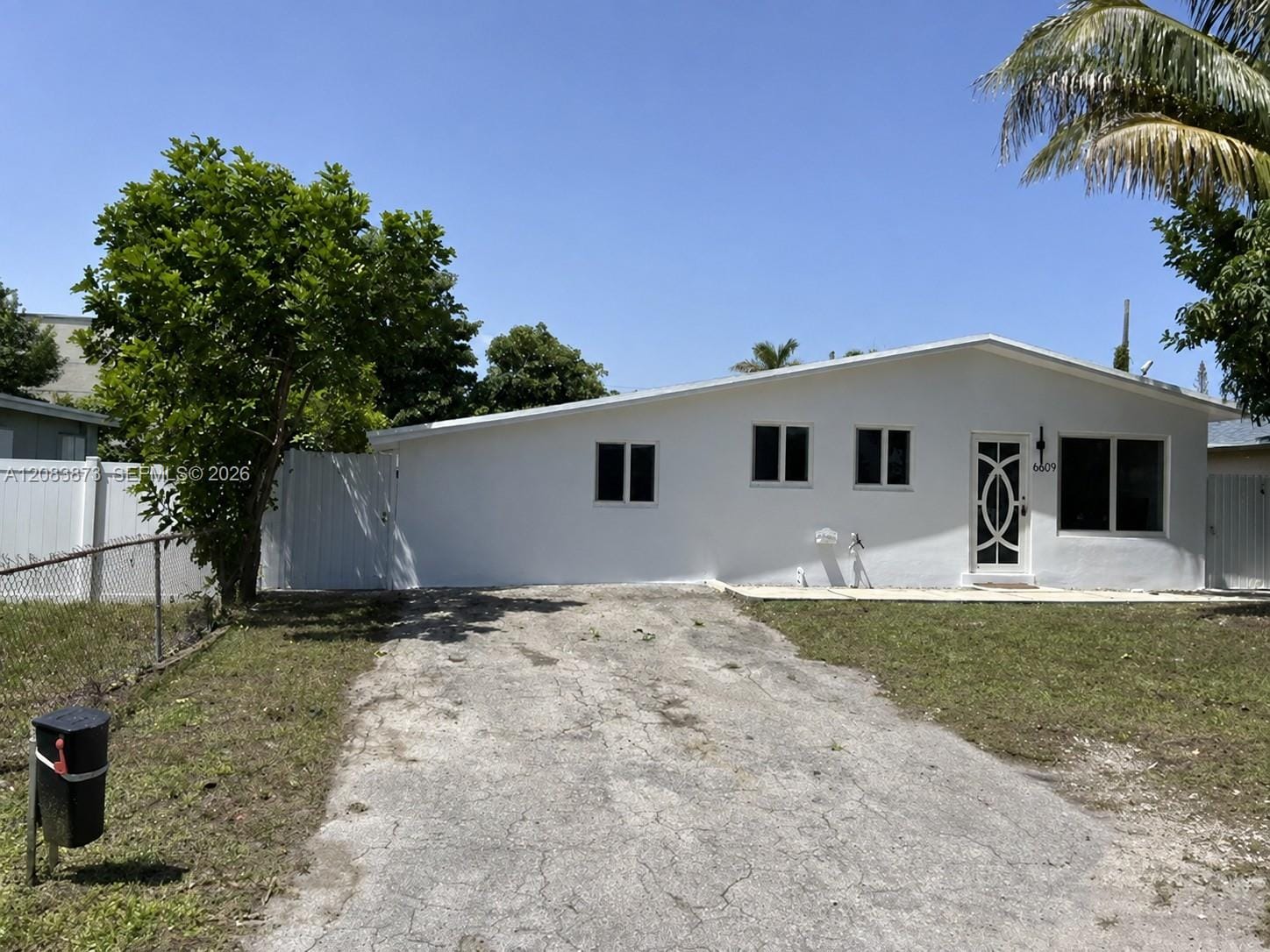 6609 SW 1st Court, Pembroke Pines, FL 33023