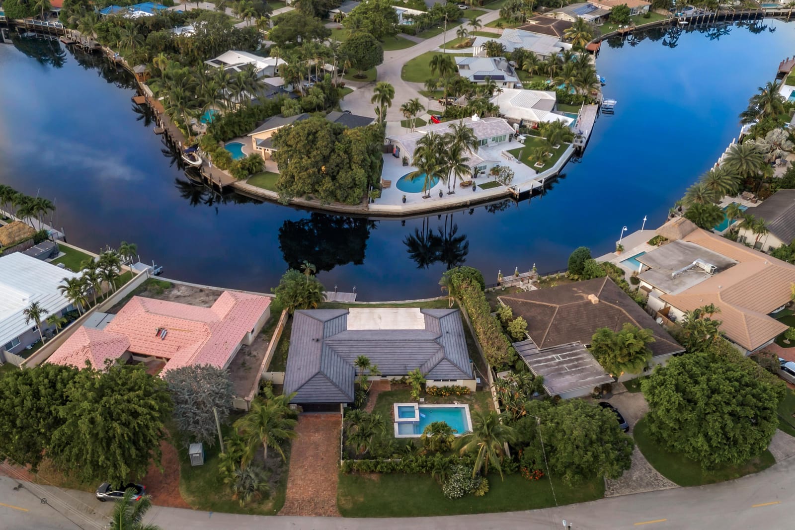 Sold home at 1981 CORAL GARDENS Drive, Wilton Manors, FL 33306